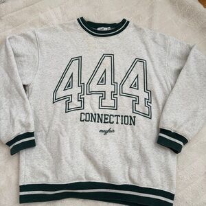 444 Fleece Crewneck Sweatshirt
THE MAYFAIR GROUP